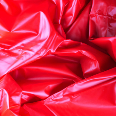 Kép 4/4 - Easytoys - fényes lepedő - piros (180 x 230cm) - 4